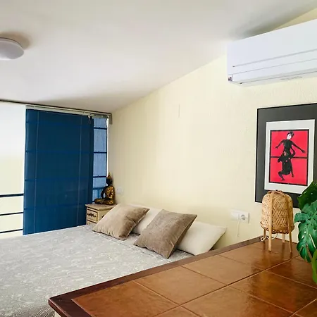 Casa Adela /terraza/5m Playa / Aire Acondicionado * קדאקז
